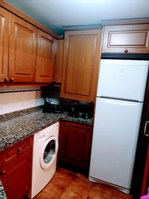 Apartamento Entre Estaciones Apartment โอเบียโด ภายนอก รูปภาพ
