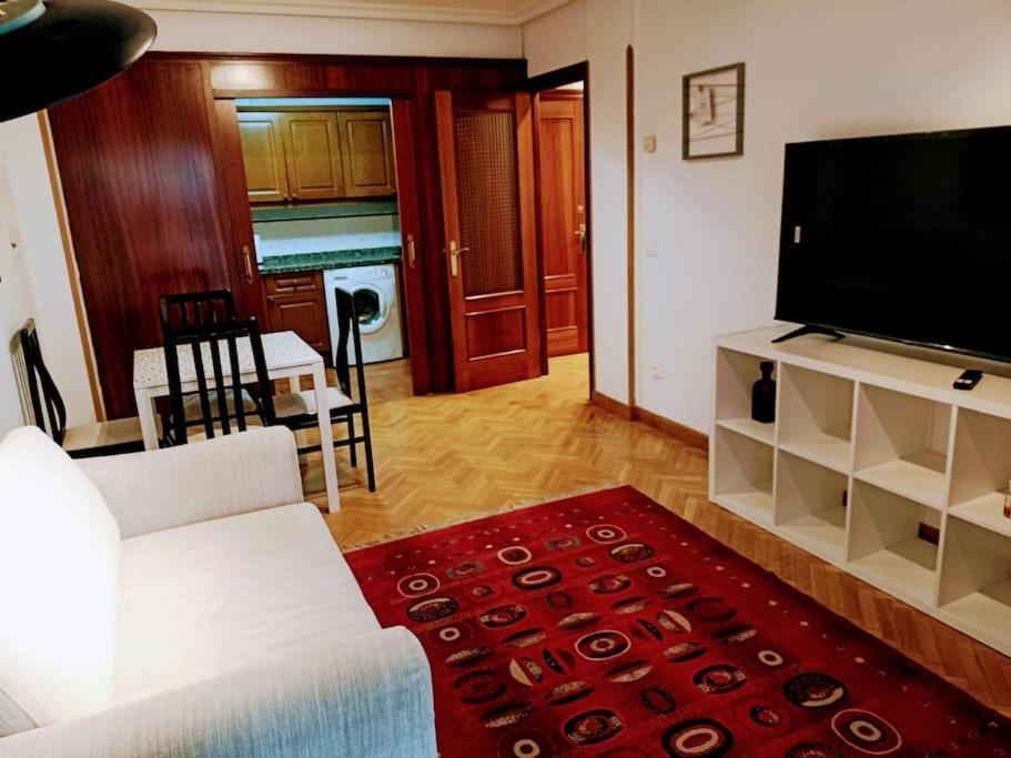 Apartamento Entre Estaciones Apartment โอเบียโด ภายนอก รูปภาพ